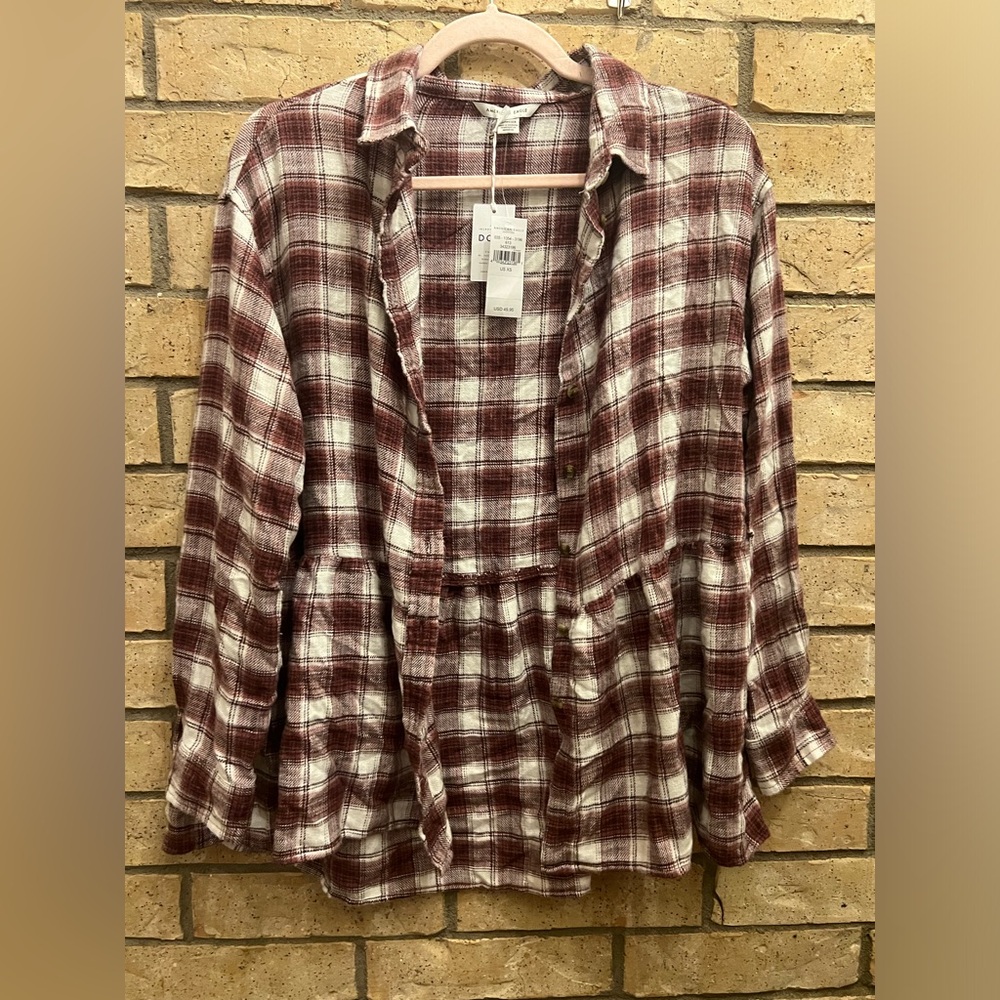 American Eagle Women’s Flared Flannel in Maroon